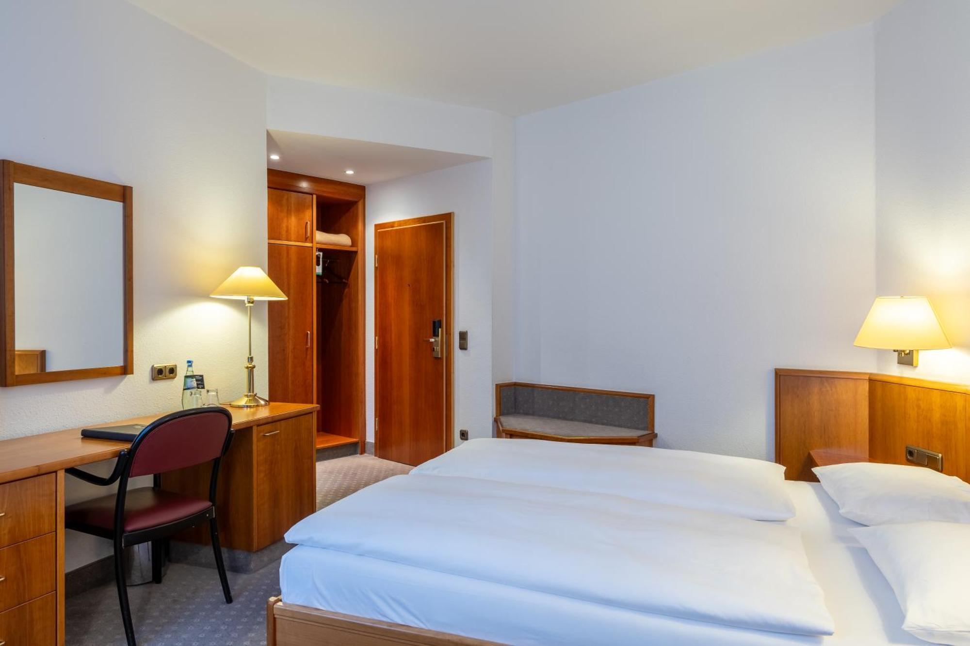 Hotel Alma Am Anger Erfurt Exterior photo